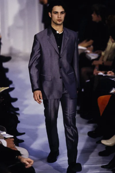 Look 34